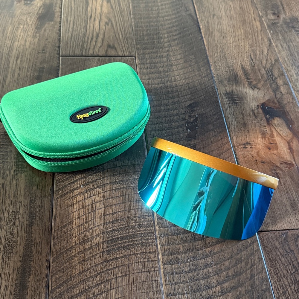 Tipsy elves Million Dollar baby visor sunglasses‎ NWT